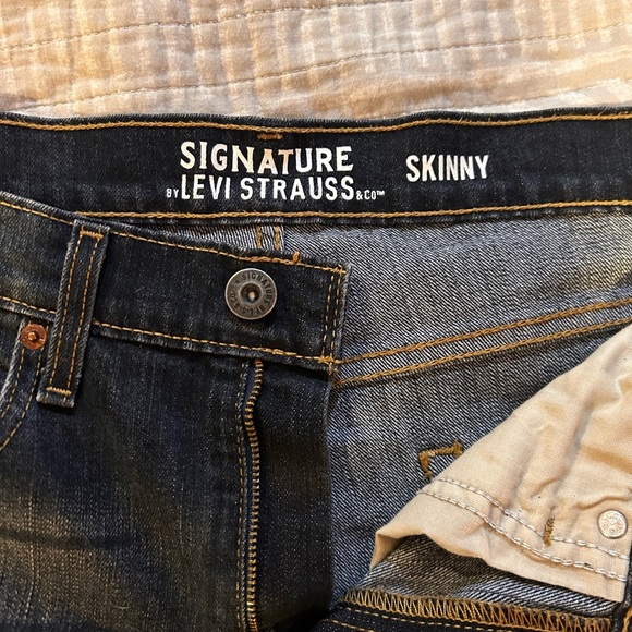 Levi’s Skinny Jeans - Picture 1 of 6